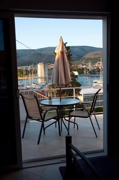 Villa Espero Trogir Eksteriør billede